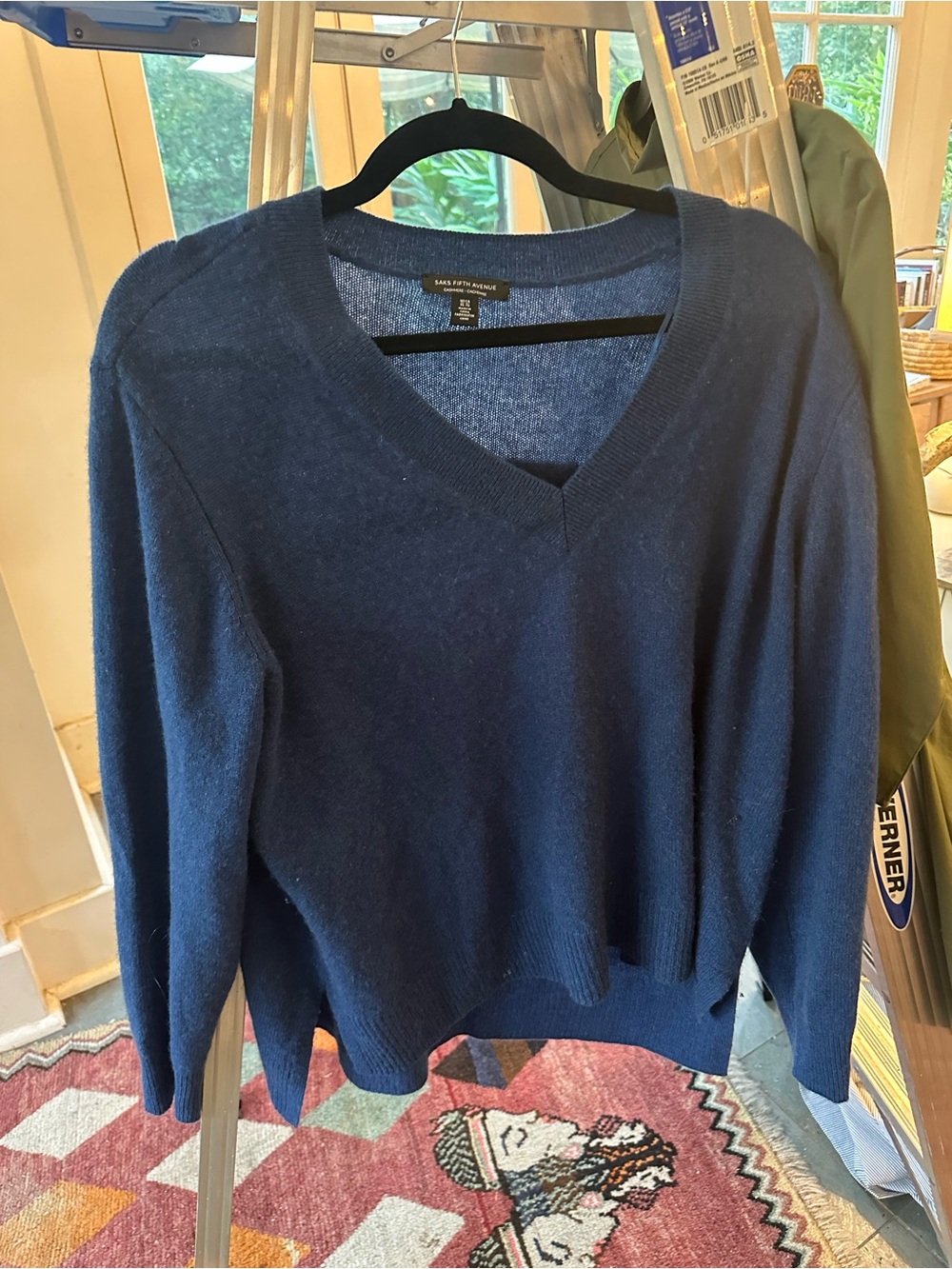 Saks Fifth Avenue Deep Navy V-Neck Cashmere-Blend Sweater